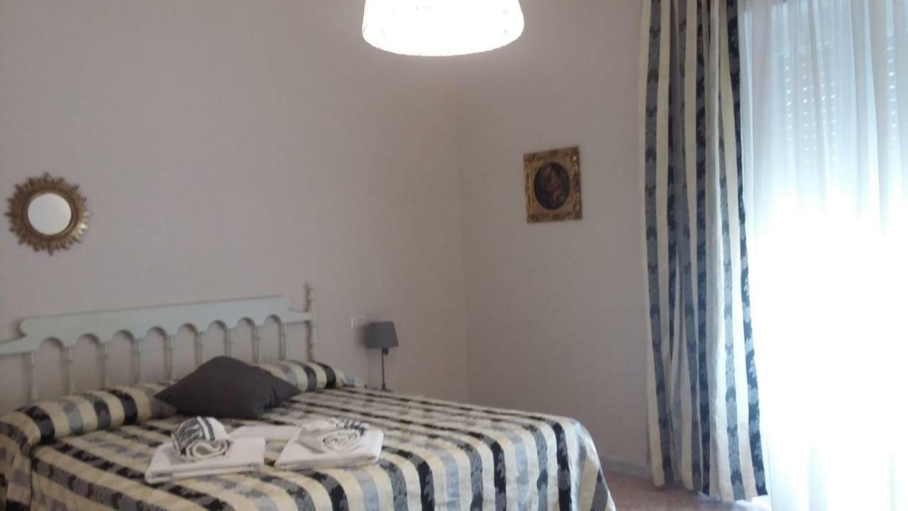 Quasi Quasi Dormo Qui Roma Exterior foto
